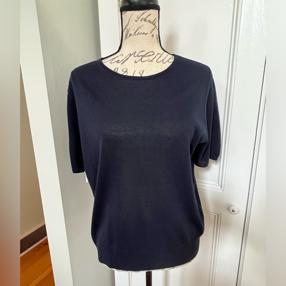 Designer DRIES VAN NOTEN Navy Blue Metallic Short Sleeve Top. Women’s Size: XS.
